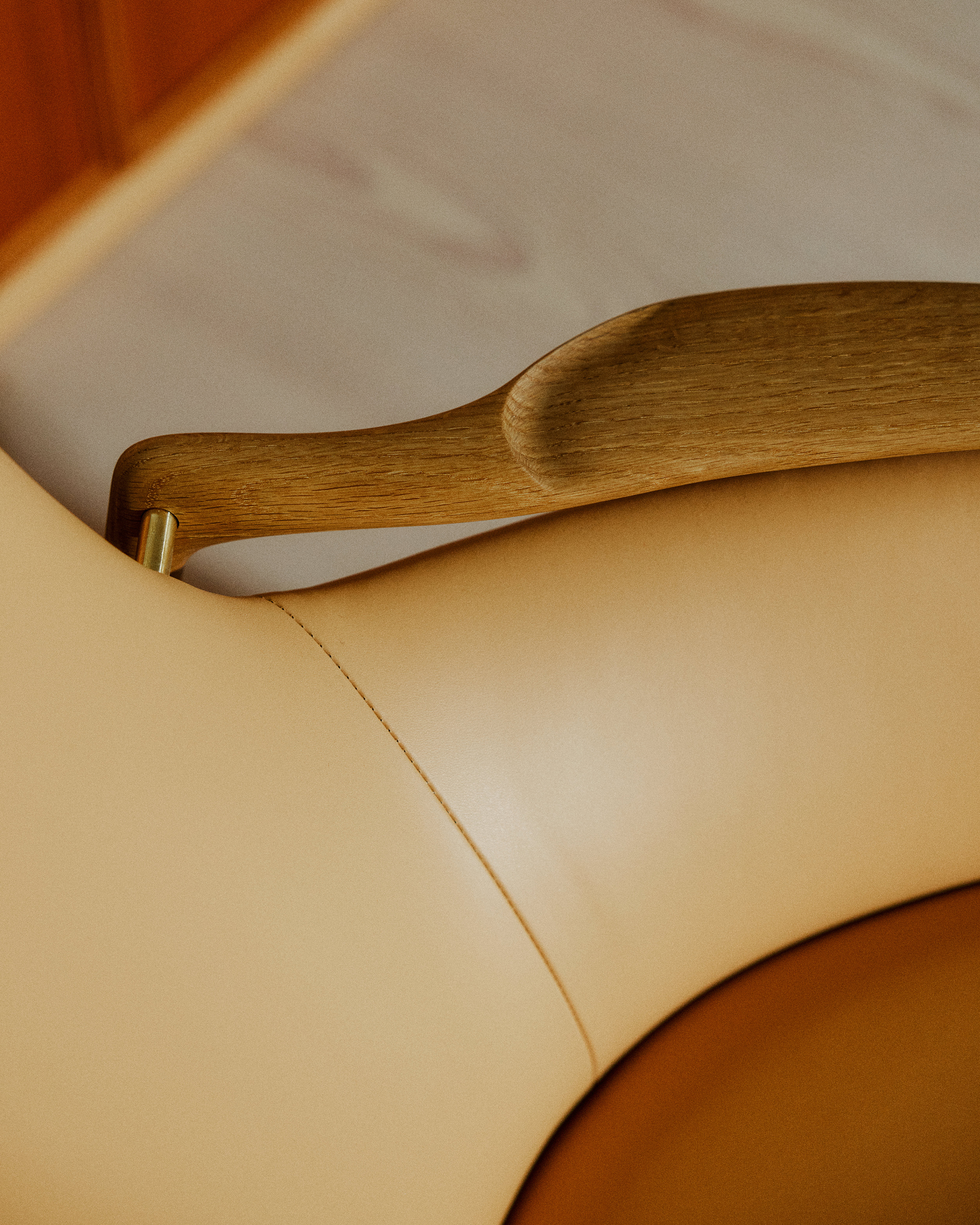 53チェアのアーム接続部分のデティール写真