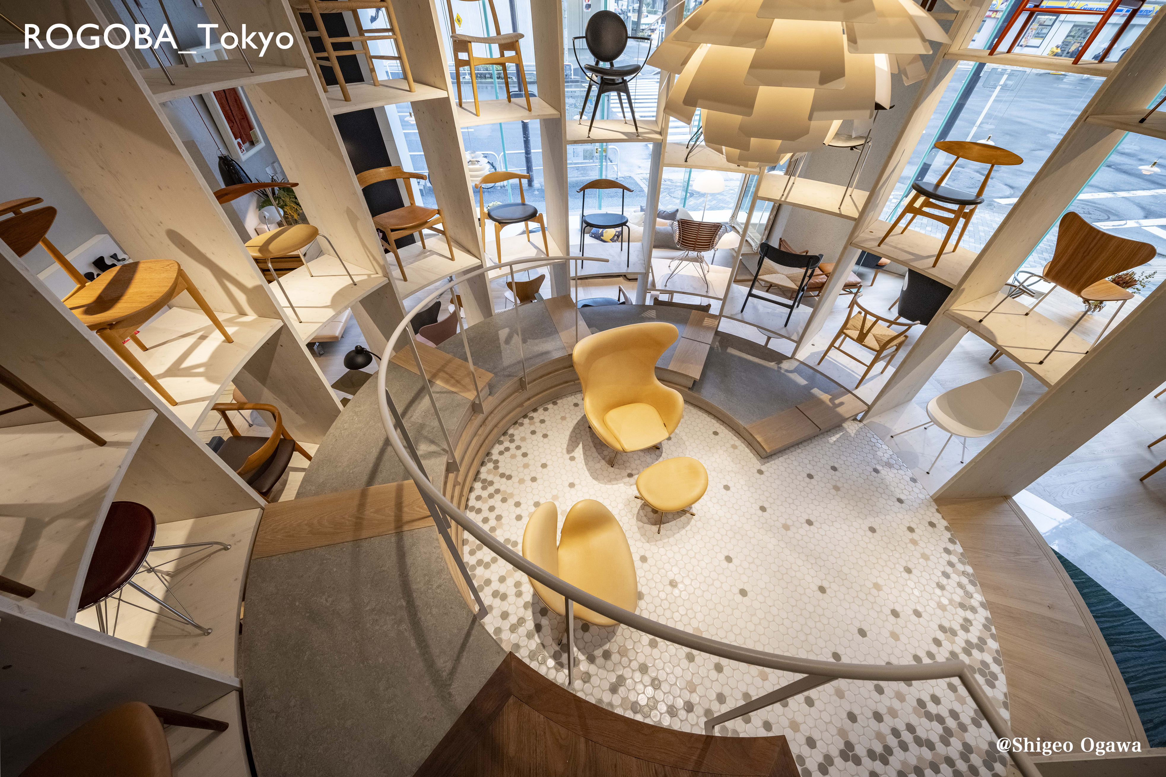 ロゴバ東店ショールムサークル部分の写真